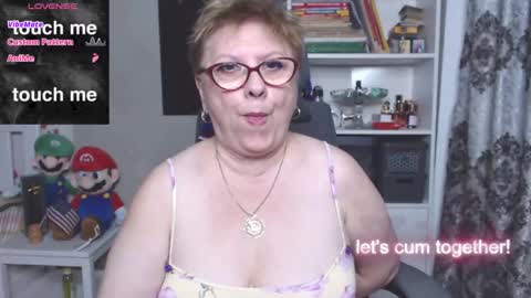 Snapshot of sexylynette4u chatting on 11-10-25, 09:41 sexylynette4u online show from 11-10-25, 09:41
