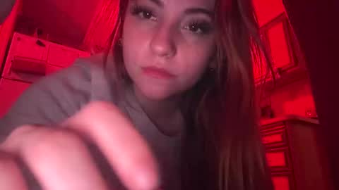 Snapshot of sexylynn010 chatting on 10-30-25, 10:21 sexylynn010 online show from 10-30-25, 10:21