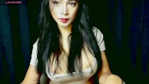 Snapshot of sexymariafoxx chatting on 06-15-26, 05:59 MariaFoxx online show from 06-15-26, 05:59