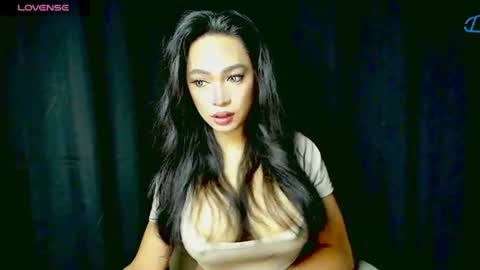 Snapshot of sexymariafoxx chatting on 06-17-26, 11:16 MariaFoxx online show from 06-17-26, 11:16