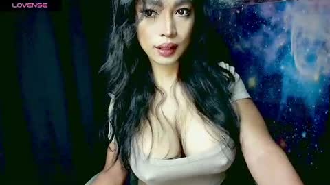 Snapshot of sexymariafoxx chatting on 07-15-26, 11:43 MariaFoxx online show from 07-15-26, 11:43