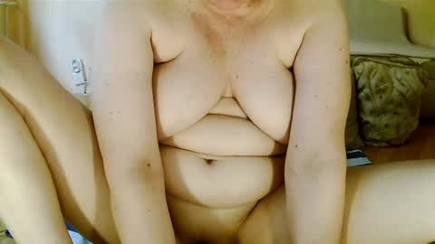 Snapshot of sexymayagold chatting on 07-07-26, 07:23 Squirty Maya Gold online show from 07-07-26, 07:23