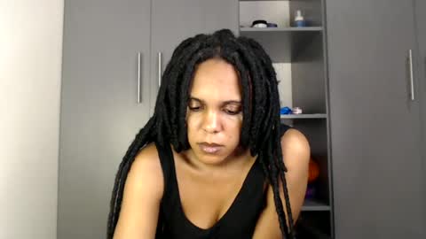 Snapshot of sexymia06 chatting on 06-26-26, 09:19 Melina online show from 06-26-26, 09:19