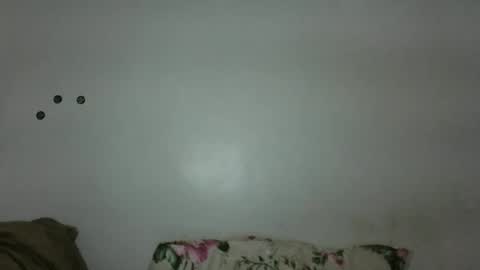 Snapshot of sexymilesxx04 chatting on 12-21-25, 11:56 sexymilesxx04 online show from 12-21-25, 11:56