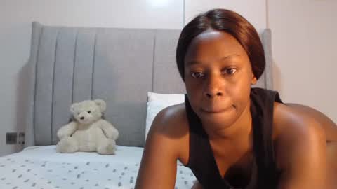 Snapshot of sexymonalisa1 chatting on 12-22-25, 08:50 sexymonalisa1 online show from 12-22-25, 08:50