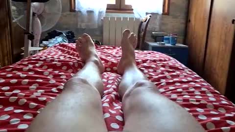 Snapshot of sexymuscle26 chatting on 05-07-26, 08:42 Adrian online show from 05-07-26, 08:42