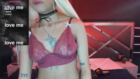 Snapshot of sexynaf chatting on 09-29-25, 07:40 N A F online show from 09-29-25, 07:40