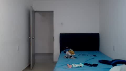Snapshot of sexynatalia25 chatting on 04-24-26, 10:34 Natalia Duran online show from 04-24-26, 10:34