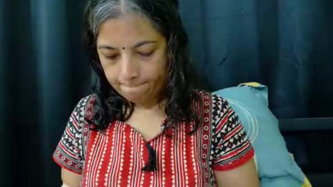 Snapshot of sexyniharika chatting on 11-04-25, 08:35 Niharika online show from 11-04-25, 08:35