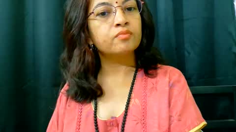 Snapshot of sexyniharika chatting on 11-14-25, 09:30 Niharika online show from 11-14-25, 09:30