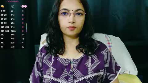 Snapshot of sexyniharika chatting on 12-15-25, 05:12 Niharika online show from 12-15-25, 05:12
