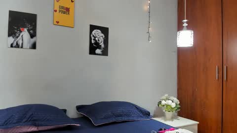 Snapshot of sexynova_93 chatting on 10-31-25, 07:37 sexynova 93 online show from 10-31-25, 07:37