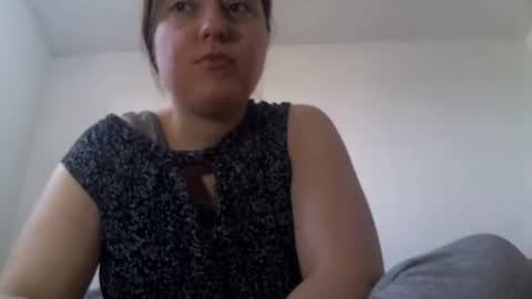 Snapshot of sexynyu18 chatting on 05-11-26, 11:38 Alex online show from 05-11-26, 11:38