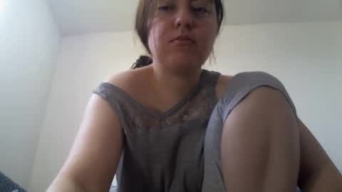 Snapshot of sexynyu18 chatting on 05-12-26, 09:17 Alex online show from 05-12-26, 09:17