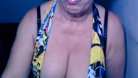 AnneSofia online show from 11-11-25, 10:10