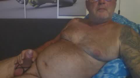 Snapshot of sexypaa chatting on 05-15-26, 09:00 sexypaa online show from 05-15-26, 09:00