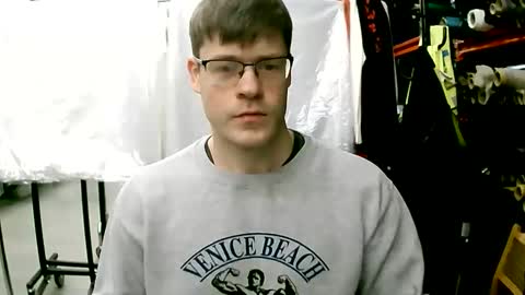 Snapshot of sexypornhot chatting on 01-13-26, 06:29 Erikson online show from 01-13-26, 06:29