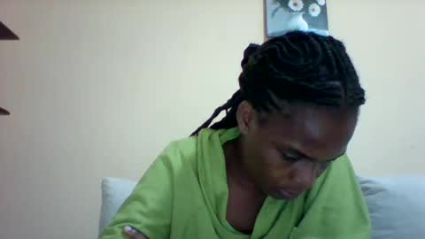 DOVY ACHIENG online show from 01-30-25, 06:32