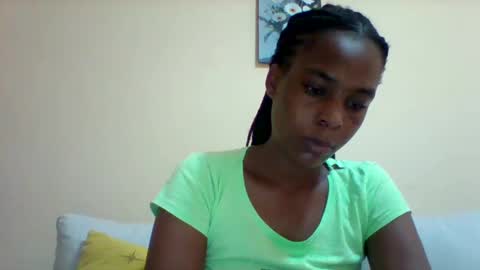 DOVY ACHIENG online show from 01-31-25, 11:13