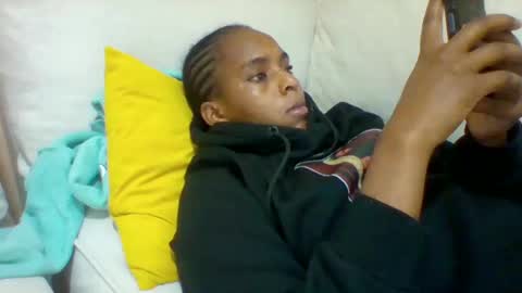 DOVY ACHIENG online show from 02-12-25, 09:54