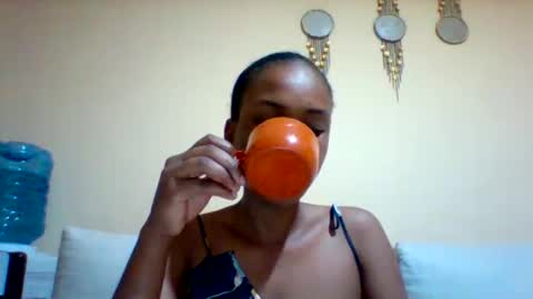 DOVY ACHIENG online show from 09-21-25, 08:38