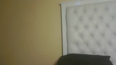 Snapshot of sexyqueenivy chatting on 09-17-25, 03:41 queenivy online show from 09-17-25, 03:41