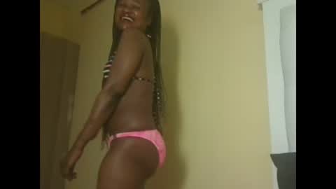 Snapshot of sexyqueenivy chatting on 09-20-25, 04:52 queenivy online show from 09-20-25, 04:52