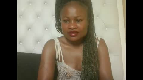 Snapshot of sexyqueenivy chatting on 09-21-25, 07:59 queenivy online show from 09-21-25, 07:59