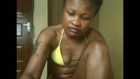 Snapshot of sexyqueenivy chatting on 11-02-25, 07:00 queenivy online show from 11-02-25, 07:00