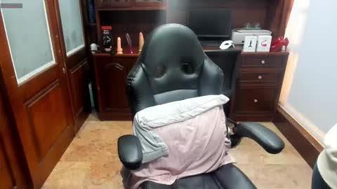 Snapshot of sexyrachel_ chatting on 11-03-25, 12:06 R A C H E L online show from 11-03-25, 12:06