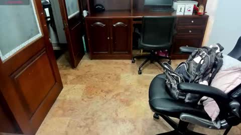 Snapshot of sexyrachel_ chatting on 11-19-25, 12:16 R A C H E L online show from 11-19-25, 12:16