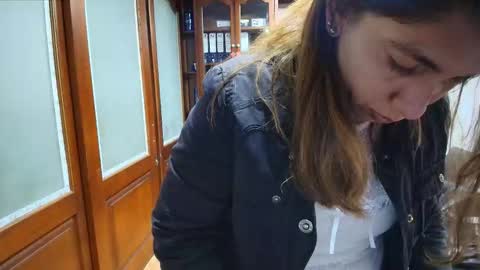 Snapshot of sexyrachel_ chatting on 12-05-25, 12:03 R A C H E L online show from 12-05-25, 12:03