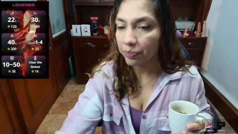 Snapshot of sexyrachel_ chatting on 12-14-25, 11:37 R A C H E L online show from 12-14-25, 11:37