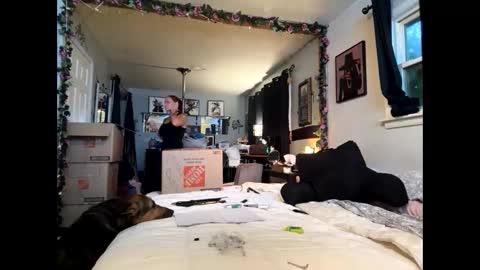 Snapshot of sexyred77713 chatting on 09-11-25, 12:11 sexyred77713 online show from 09-11-25, 12:11