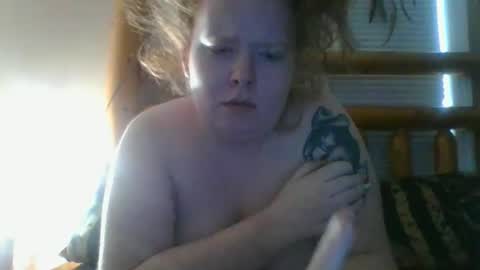 Snapshot of sexyredhead20002 chatting on 01-09-26, 08:21 sexyredhead20002 online show from 01-09-26, 08:21