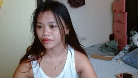 Snapshot of sexyreesebunny chatting on 04-14-26, 06:30 Reese online show from 04-14-26, 06:30