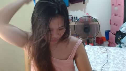 Snapshot of sexyreesebunny chatting on 05-22-26, 02:33 Reese online show from 05-22-26, 02:33