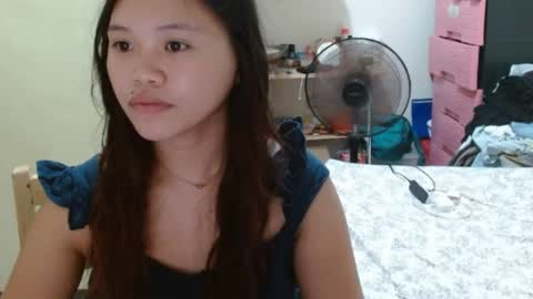 Snapshot of sexyreesebunny chatting on 05-23-26, 02:32 Reese online show from 05-23-26, 02:32