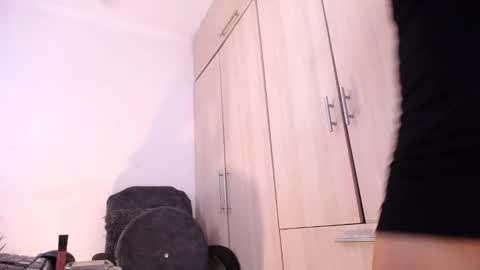    online show from 12-04-24, 06:33