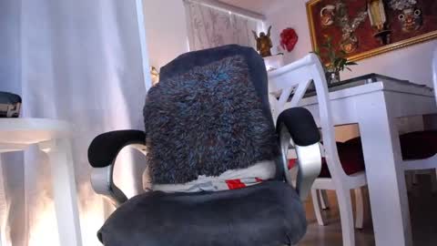    online show from 02-11-25, 01:20