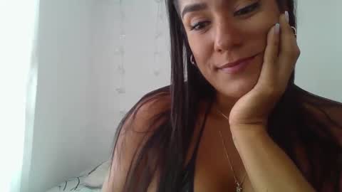 Snapshot of sexyskin8_xxx chatting on 01-31-25, 08:54 sexyskin8_xxx online show from 01-31-25, 08:54