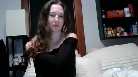 Snapshot of sexystephanie04 chatting on 09-15-25, 12:10 sexystephanie04 online show from 09-15-25, 12:10