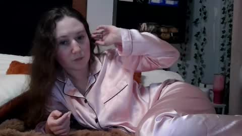 Snapshot of sexystephanie04 chatting on 09-28-25, 03:45 sexystephanie04 online show from 09-28-25, 03:45