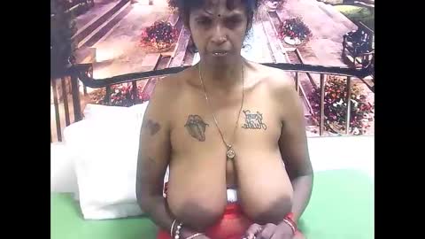 sexyva4u2luv online show from 03-06-25, 11:20