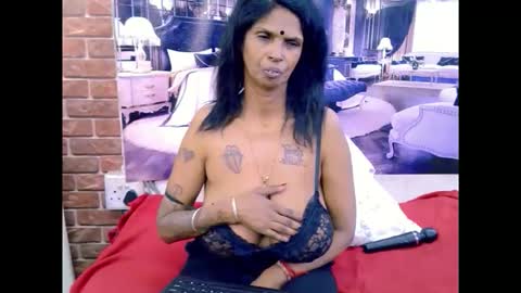 Snapshot of sexyva4u2luv chatting on 06-09-26, 06:30 sexyva4u2luv online show from 06-09-26, 06:30