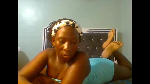 VIVIAN online show from 02-01-25, 05:58