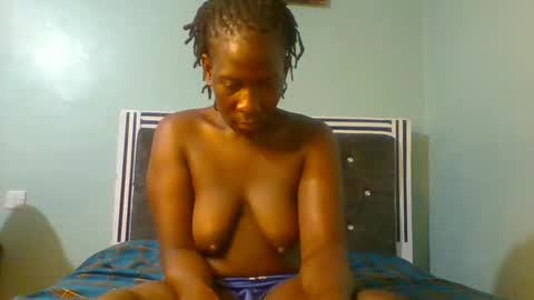 VIVIAN online show from 02-02-25, 11:08