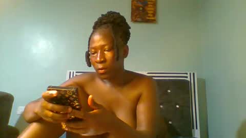 VIVIAN online show from 03-06-25, 06:52