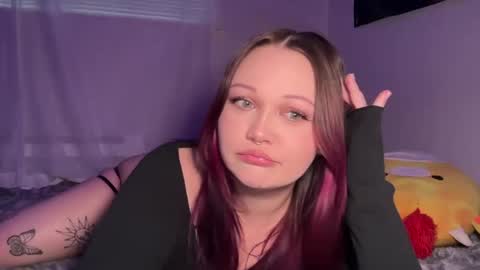 Saint online show from 10-22-25, 07:02