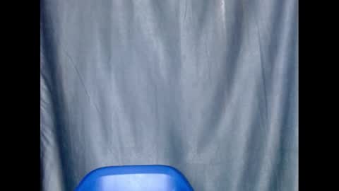 Snapshot of sexyxbunnyxx chatting on 12-15-24, 02:27 Blue online show from 12-15-24, 02:27